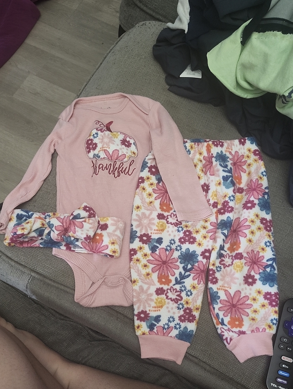 chick pea Pink 'Thankful' Floral Set with Headband